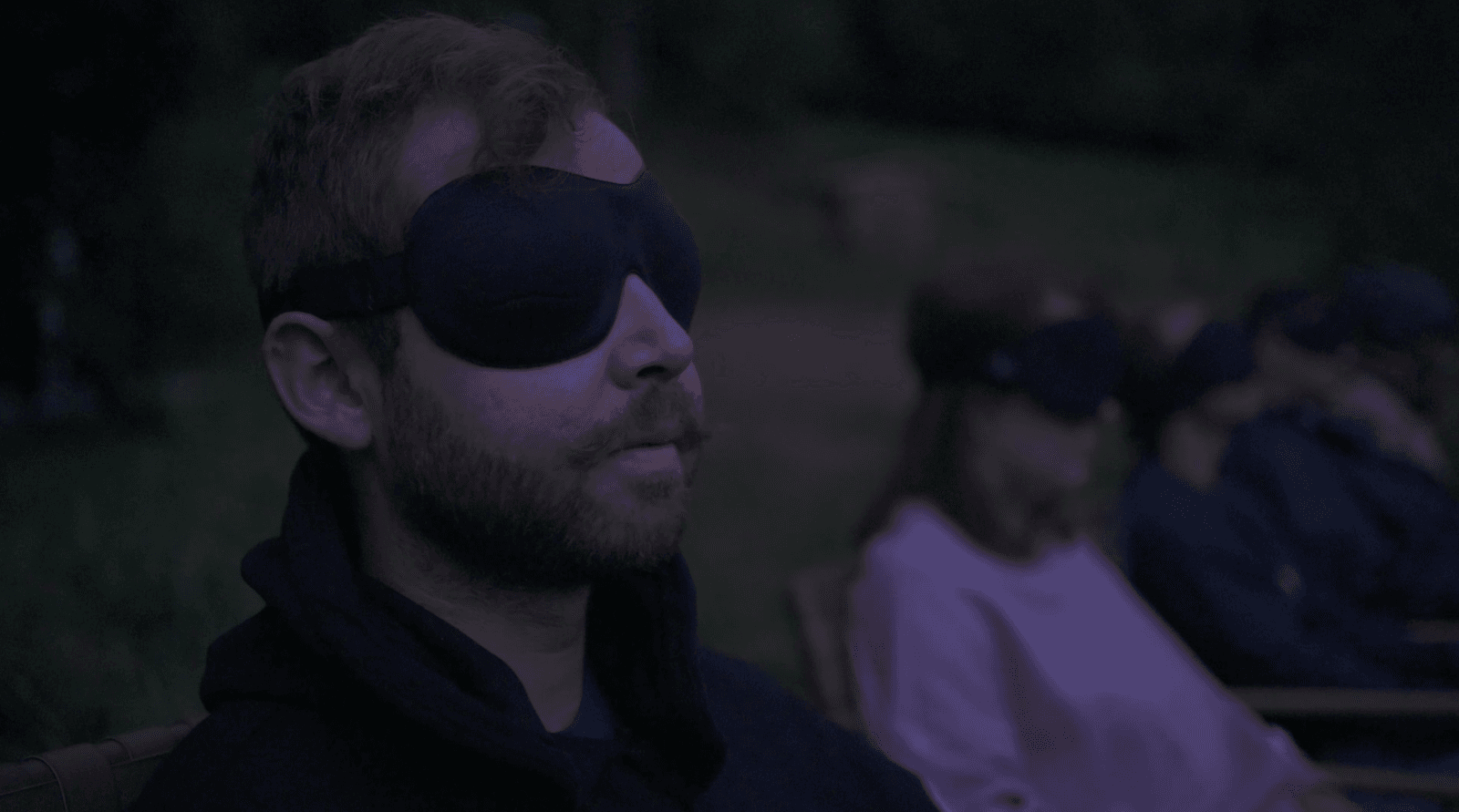 What Is A Dark Retreat And How Did It Become 2026s Most Radical Wellness Trend photo 1