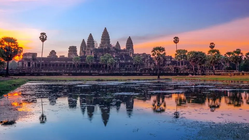 Around The World With Geoffrey Kent An Inspiring Expedition By Private Jet photo 1