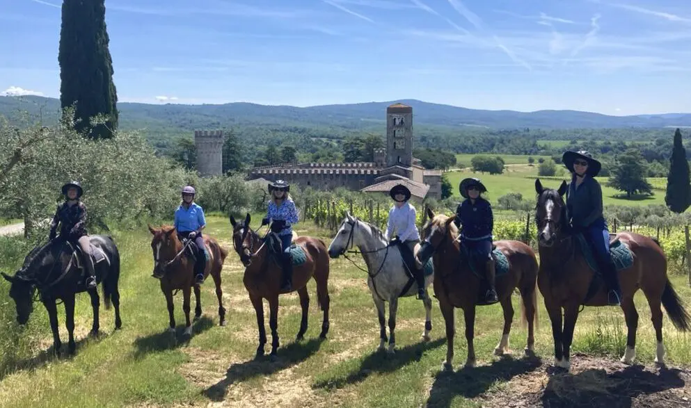 Explore Tuscany photo 2